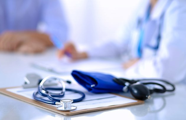 Medical instruments arranged for routine patient examinations and Family Medicine Services in Sharjah.